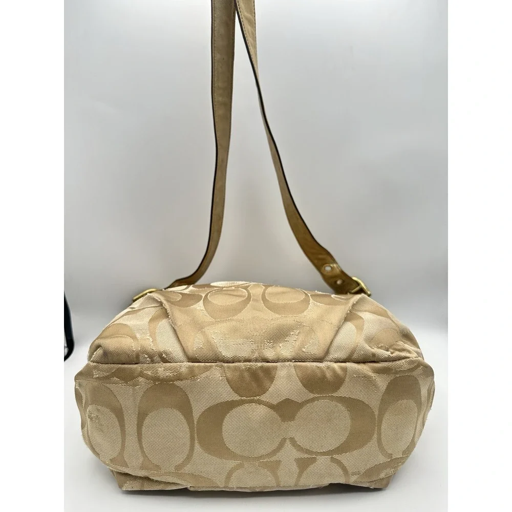 Vintage Coach Signature Shoulder Bag F15067 – Y2K Style